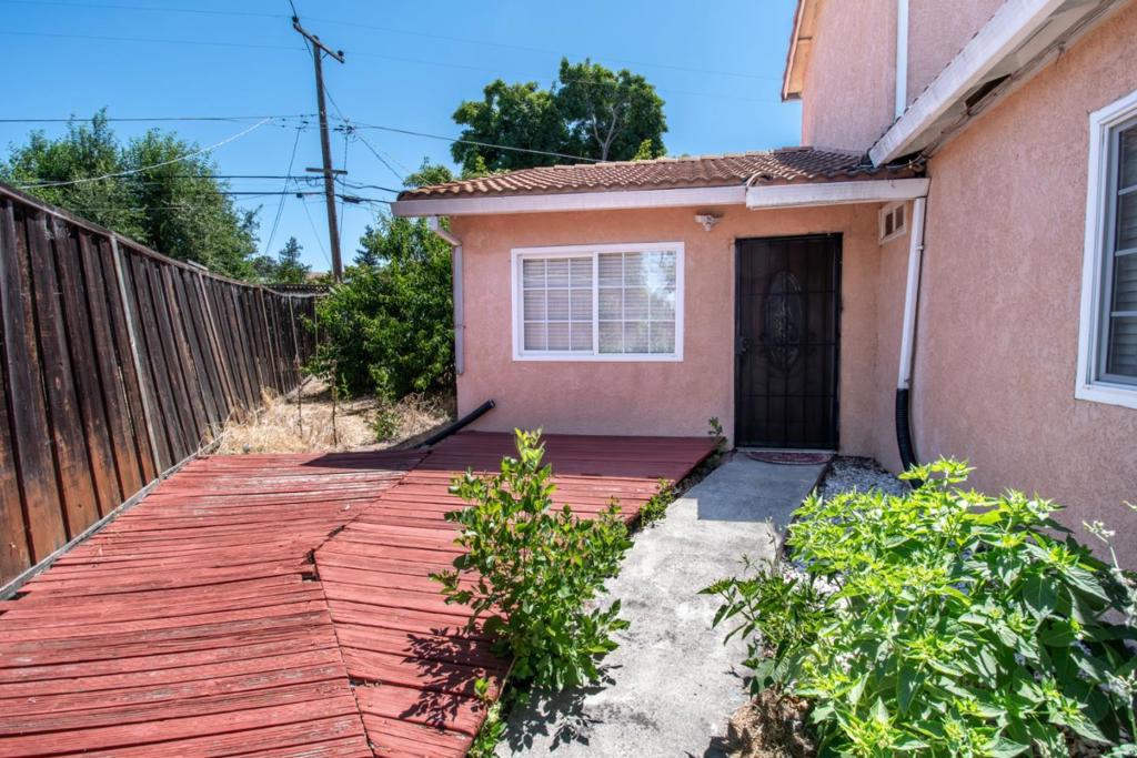 1483 Mercury Court Property Photo 43