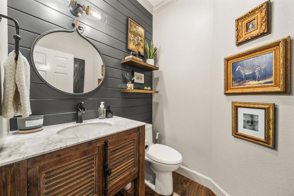 643 W Glen Way Property Photo 34