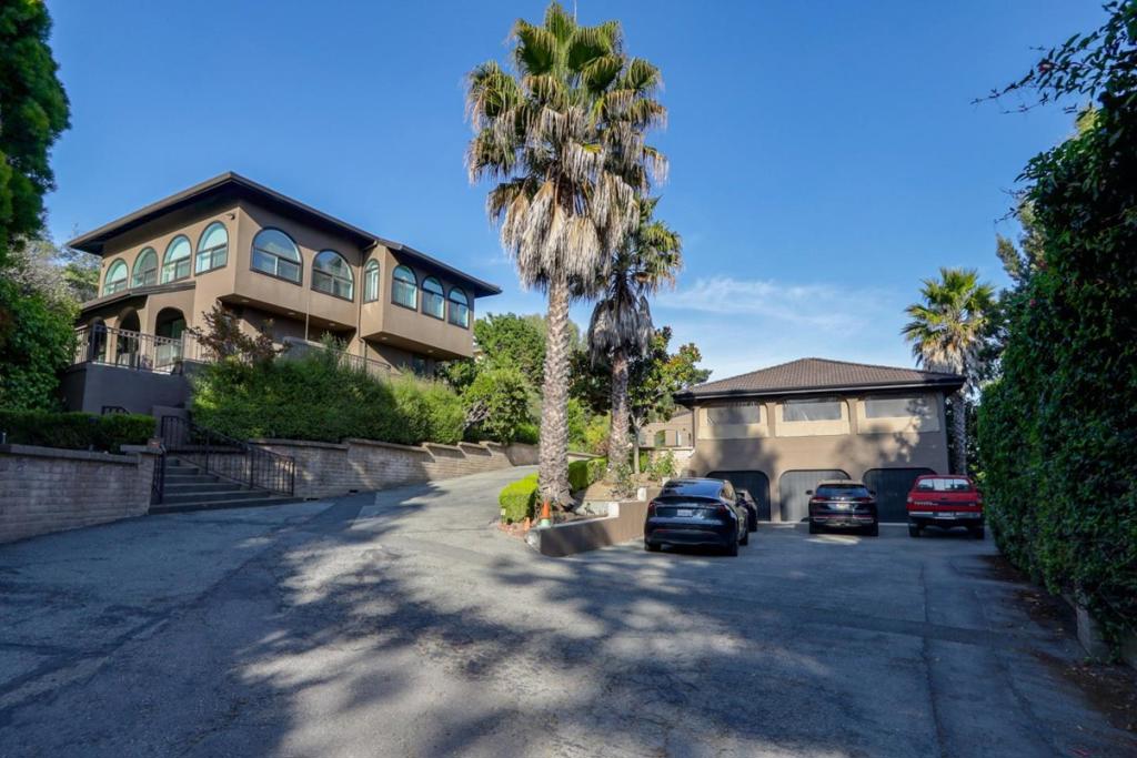 280 Round Hill Road Property Photo 14