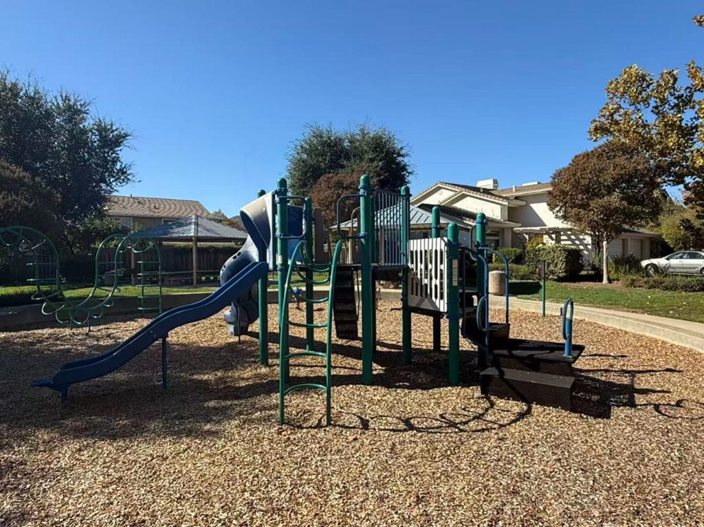 720 San Ramon Court Property Photo 36