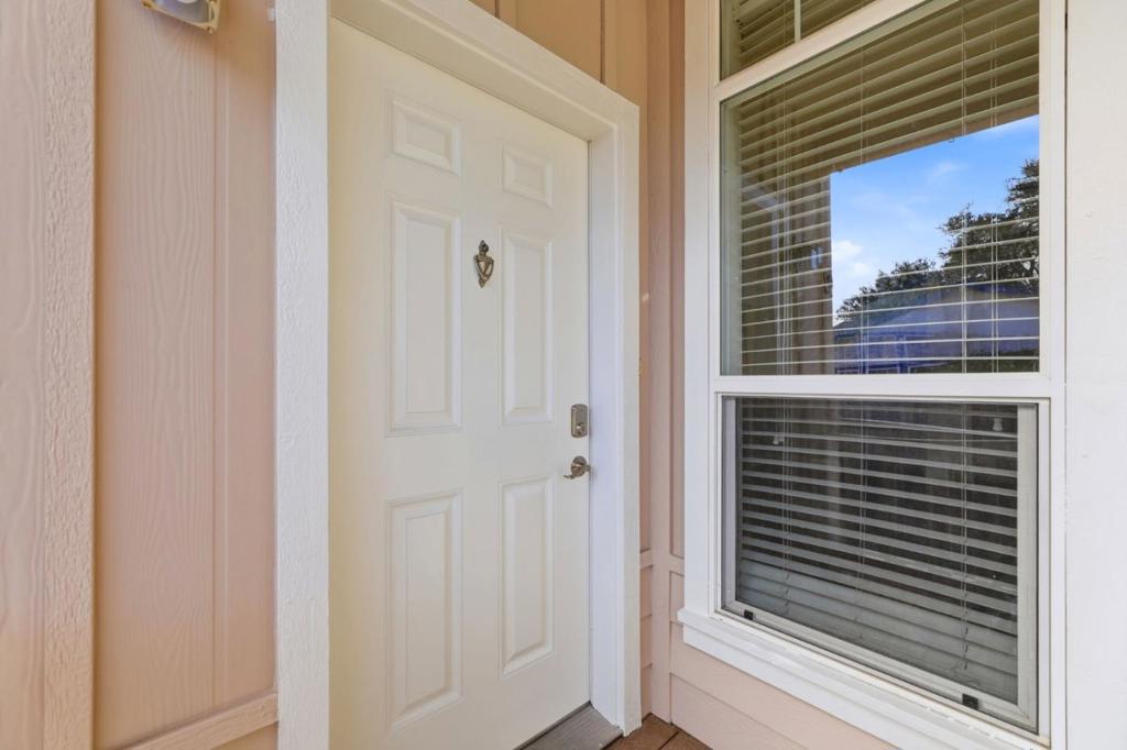 125 N Mary Avenue 93 Property Photo 5