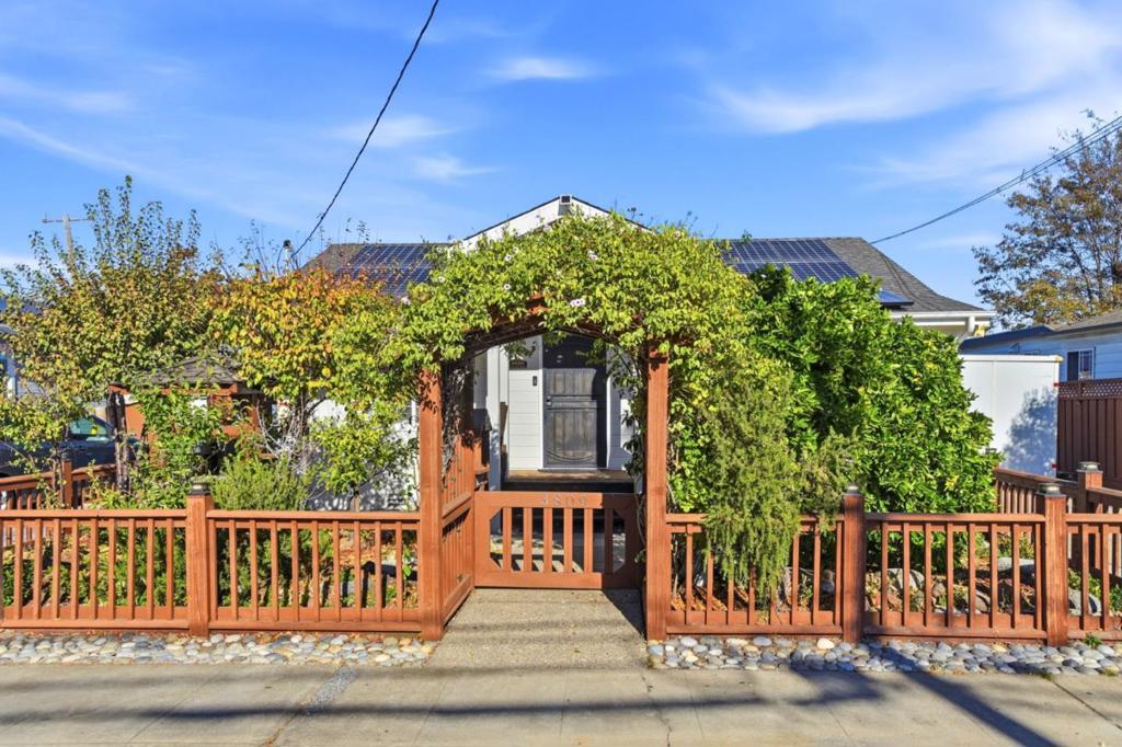 3809 Colegrove Street Property Photo 1