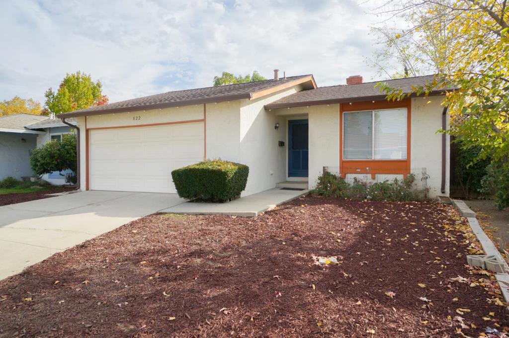 822 Sunnyarbor Court Property Photo 1