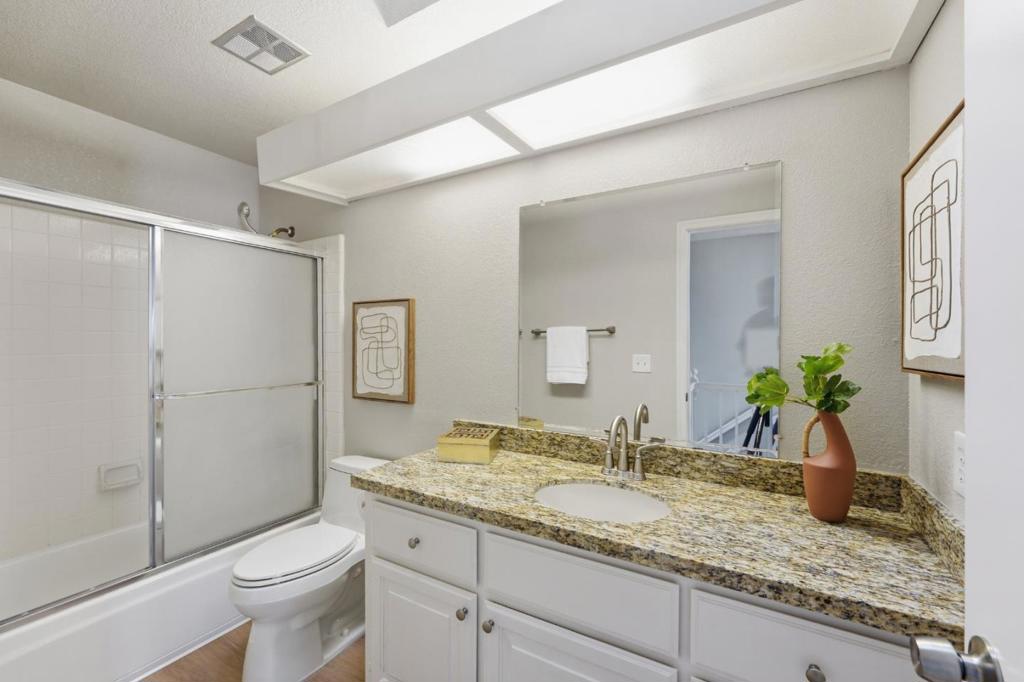 3493 Heritage Oaks Drive Property Photo 23