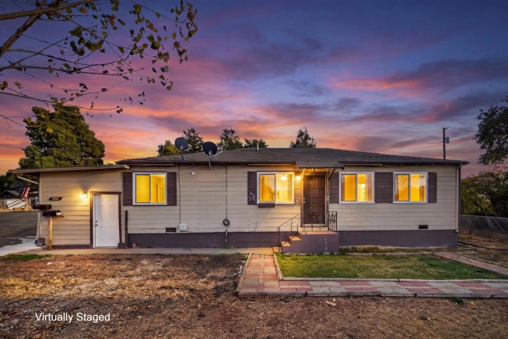 3005 Pickford Way Property Photo 1