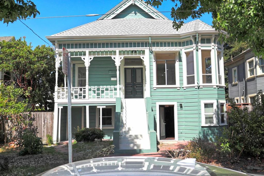 1633 Harmon Street Property Photo 1