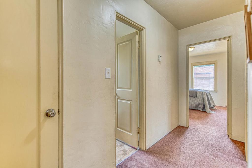 120 Katherine Avenue Property Photo 12
