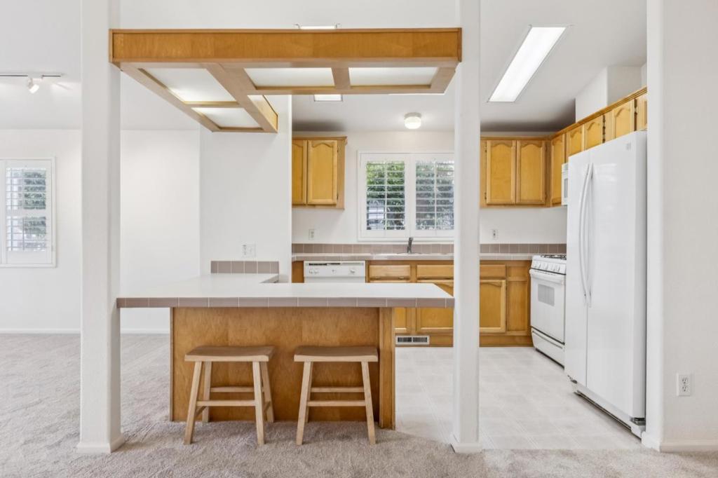 6 Sunset Terrace 6 Property Photo 2