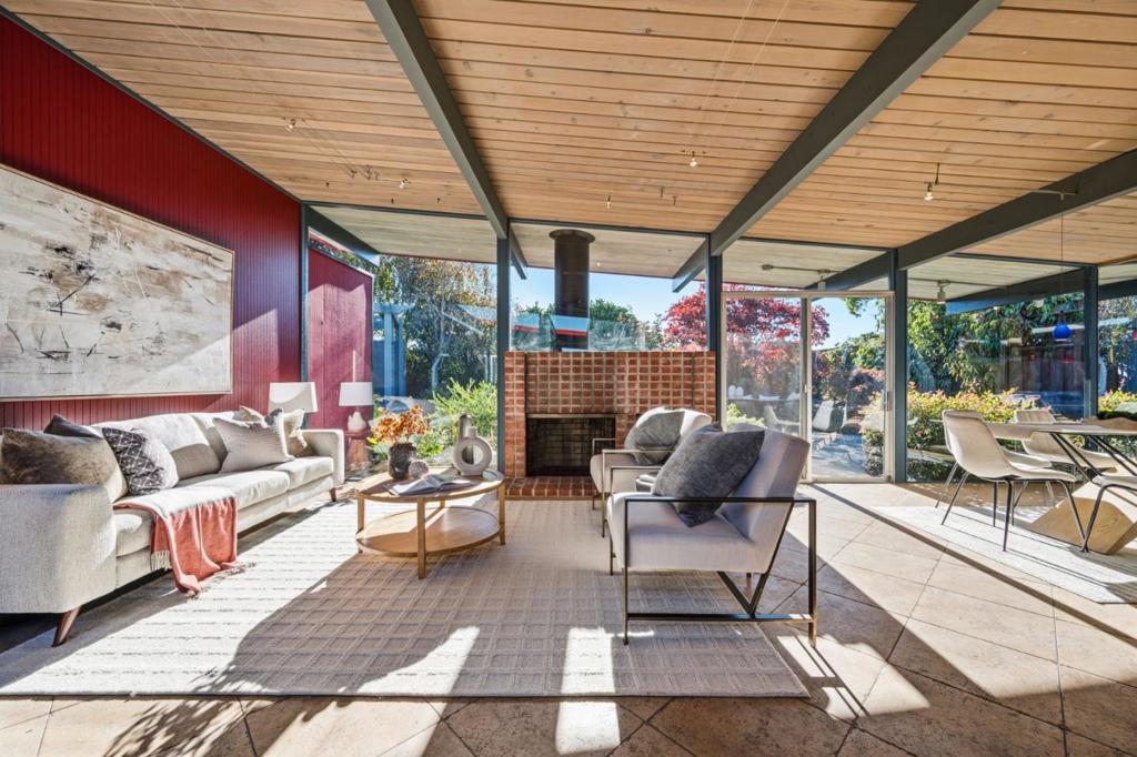 286 Puffin Court Property Photo 1