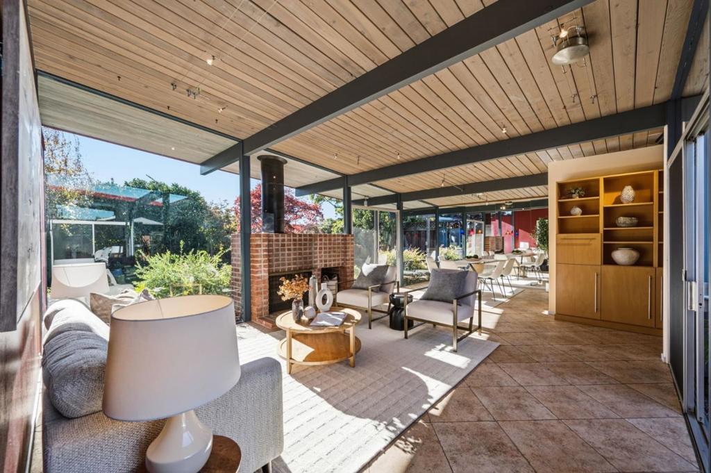 286 Puffin Court Property Photo 9