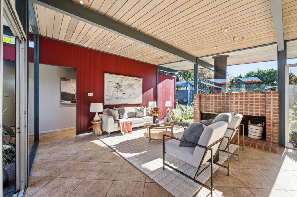 286 Puffin Court Property Photo 11