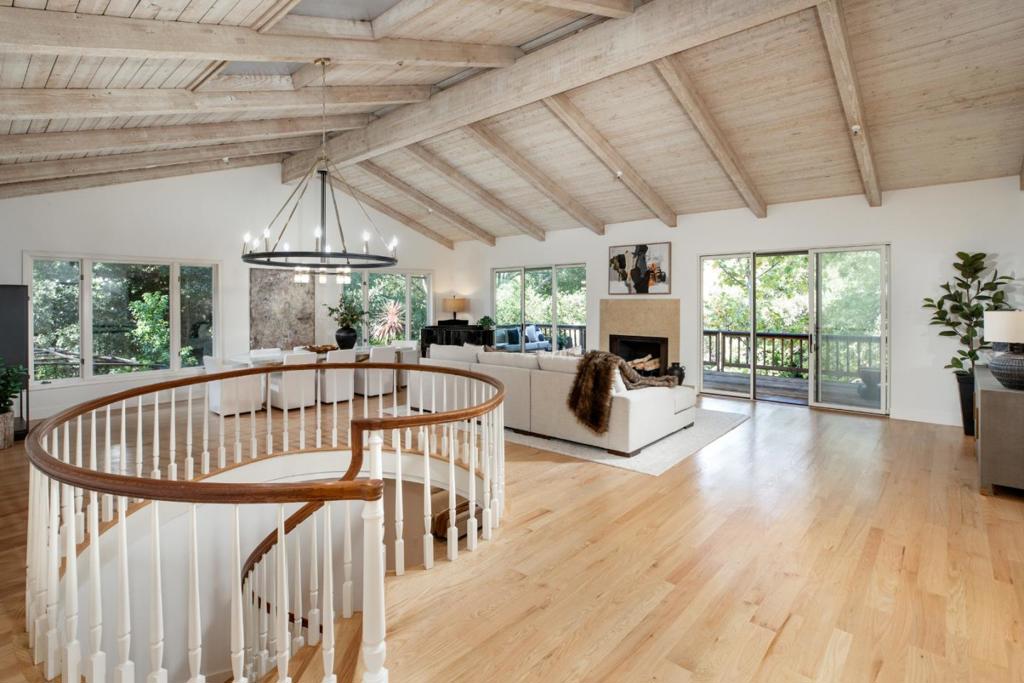 730 Morningside Road Property Photo 3