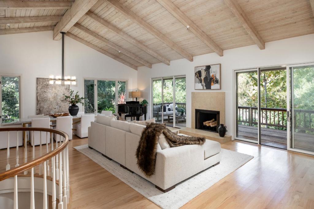 730 Morningside Road Property Photo 4