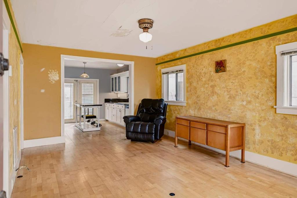 450 Ortiz Avenue Property Photo 2