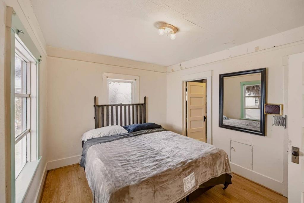 450 Ortiz Avenue Property Photo 9