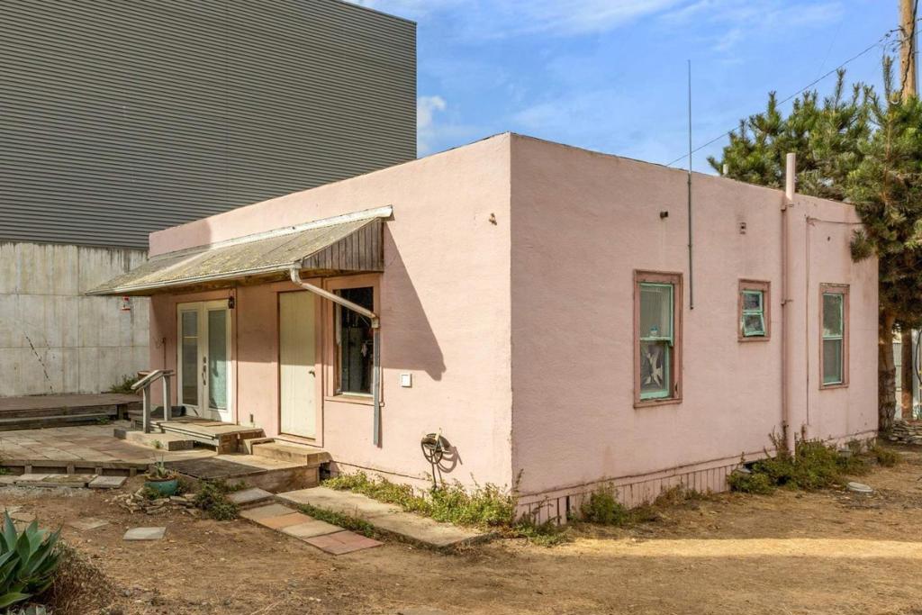 450 Ortiz Avenue Property Photo 16