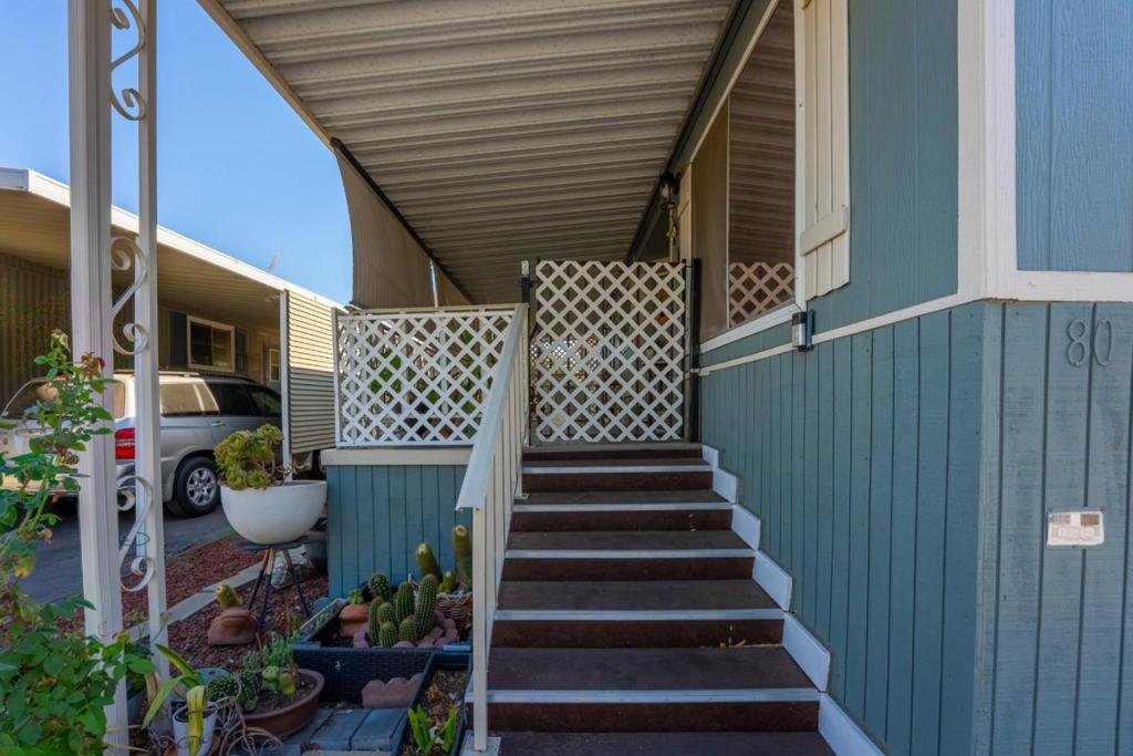 250 E Las Palmas Avenue #80 Property Photo 2