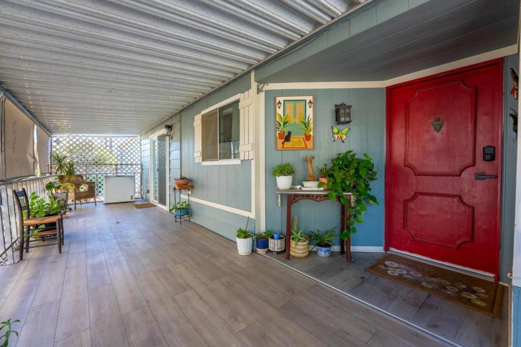250 E Las Palmas Avenue #80 Property Photo 4