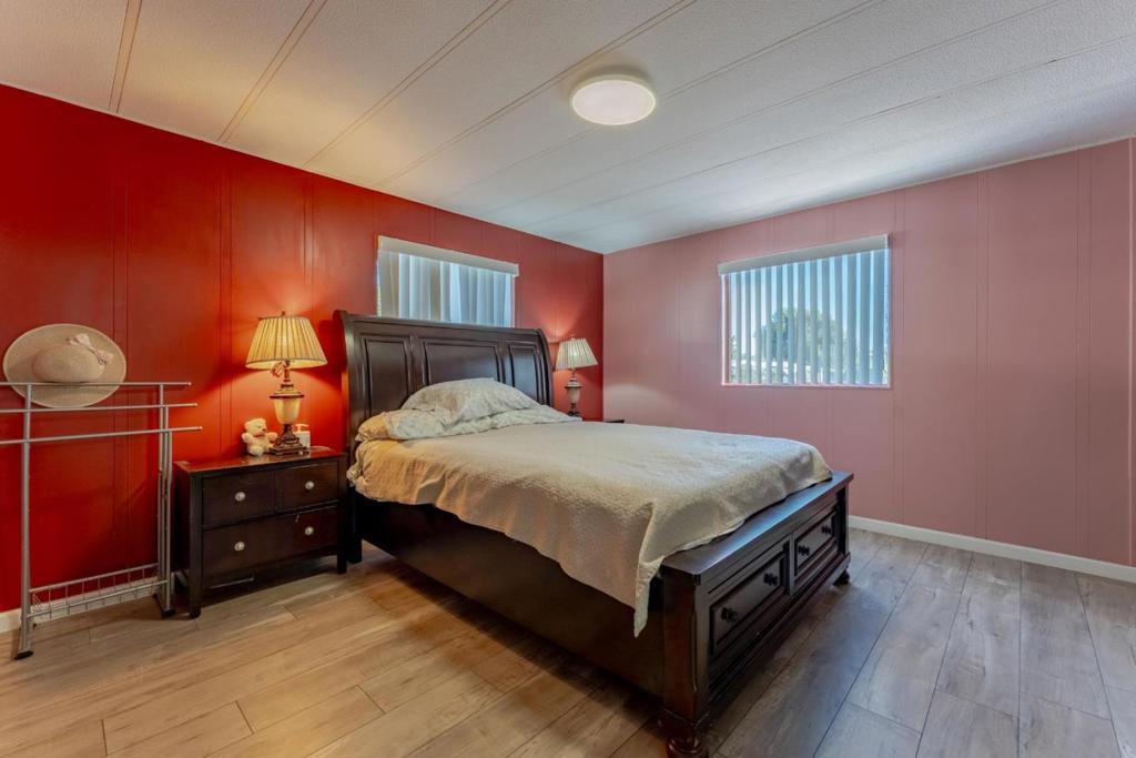 250 E Las Palmas Avenue #80 Property Photo 13
