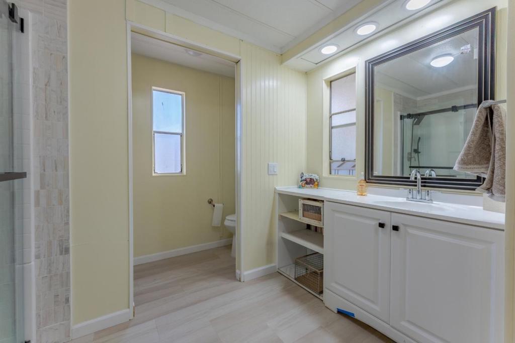 250 E Las Palmas Avenue #80 Property Photo 14
