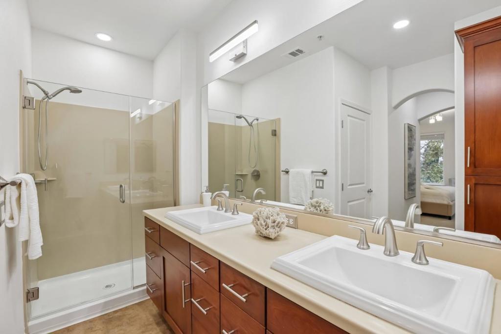 912 Campisi Way 407 Property Photo 25
