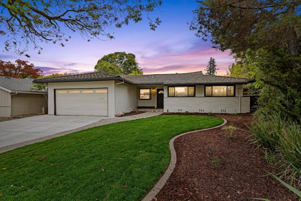 6758 Charlene Court Property Photo 1