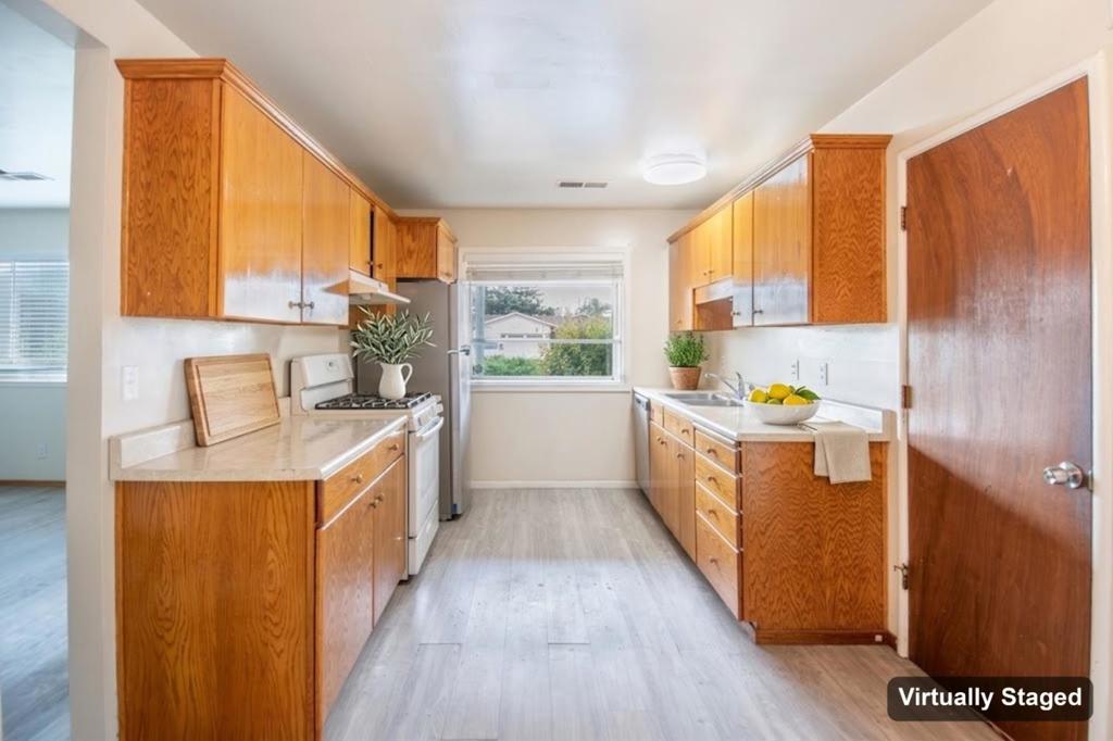 491 Dixon Road Property Photo 12