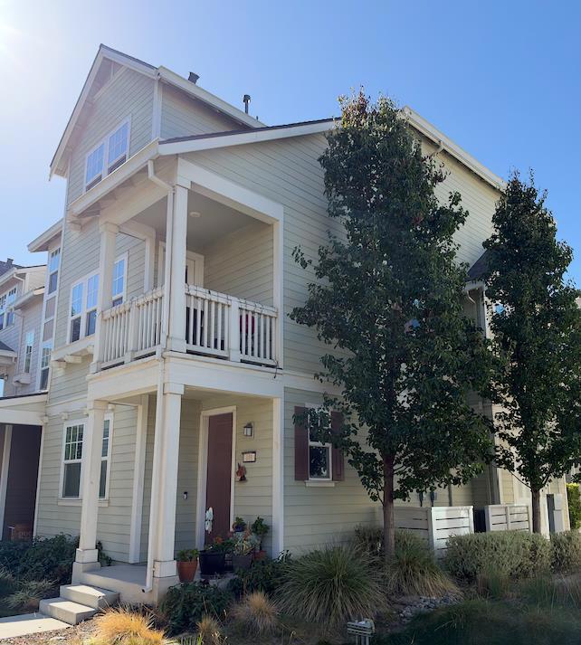 101 Infinity Way Property Photo 3