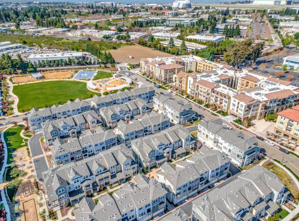 101 Infinity Way Property Photo 16