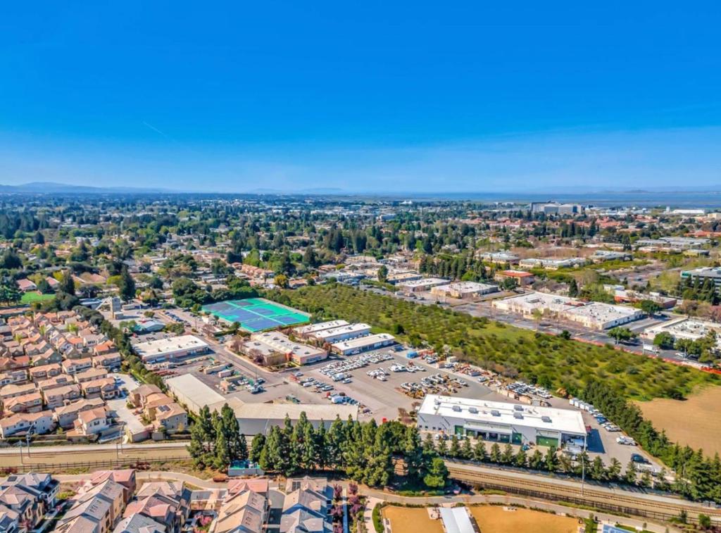 101 Infinity Way Property Photo 17