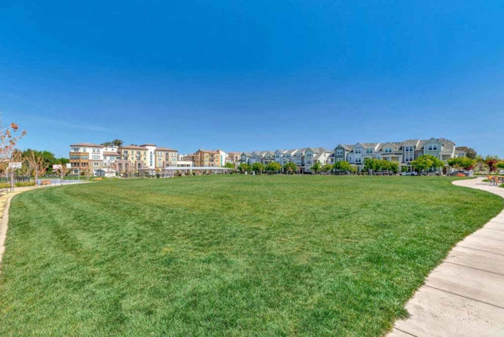 101 Infinity Way Property Photo 22