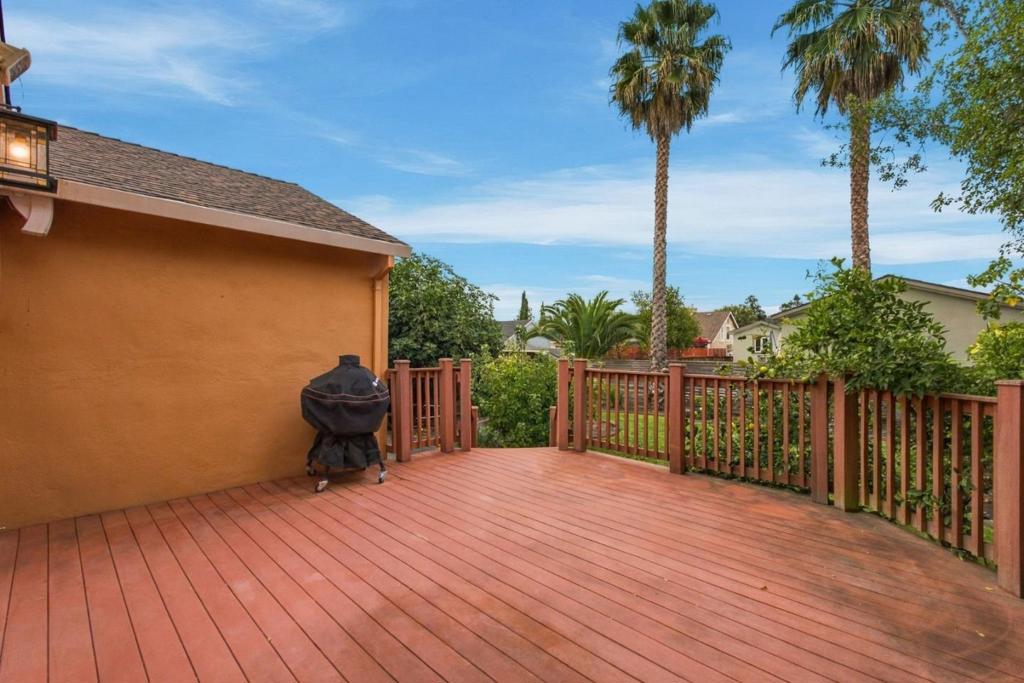 441 Portola Drive Property Photo 29