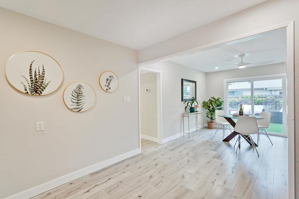263 E Hemlock Avenue Property Photo 15