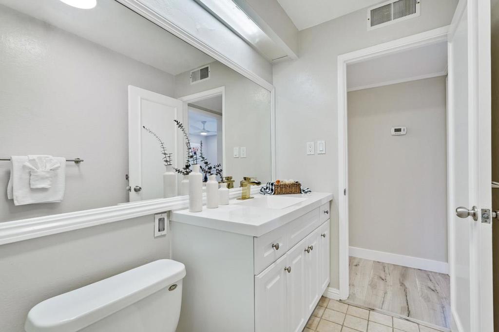 263 E Hemlock Avenue Property Photo 19
