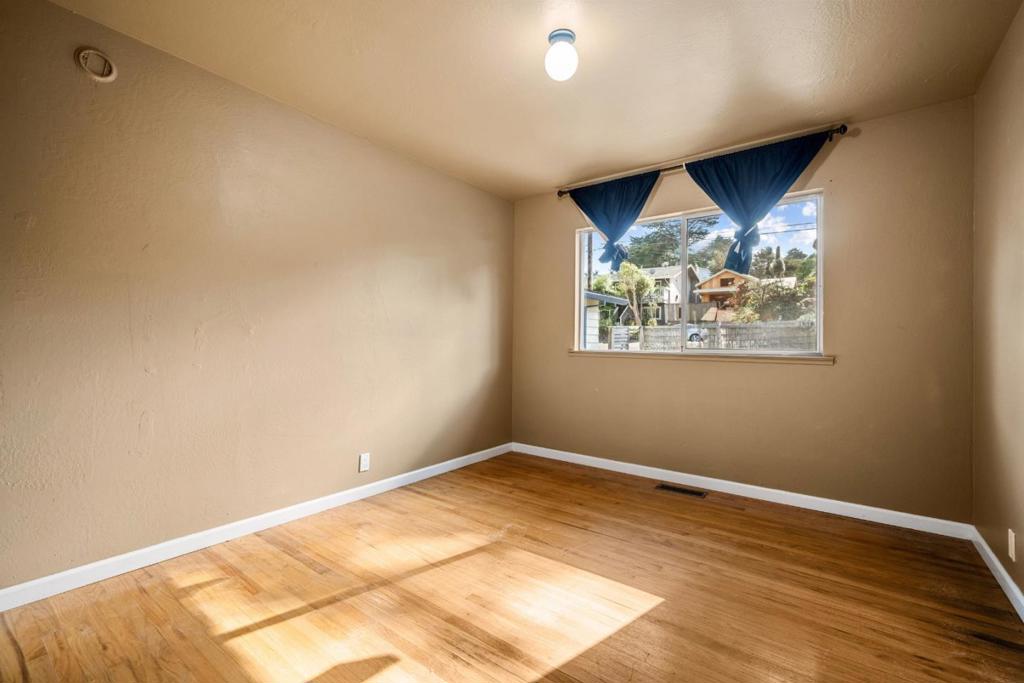 575 5th Street Property Photo 15