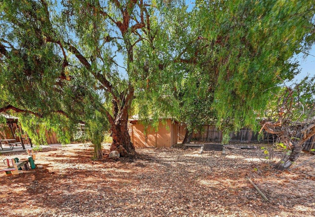 10590 San Leandro Avenue Property Photo 24