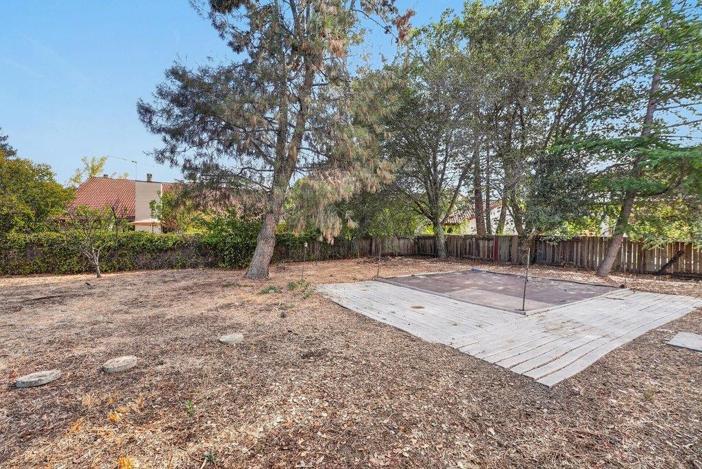 10590 San Leandro Avenue Property Photo 26