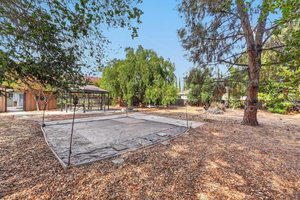 10590 San Leandro Avenue Property Photo 27