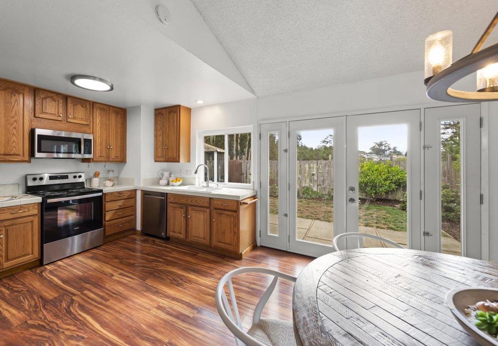200 Coral Reef Avenue Property Photo 4
