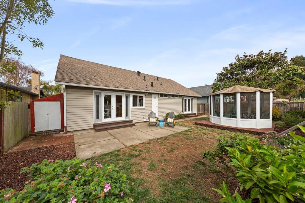 200 Coral Reef Avenue Property Photo 14