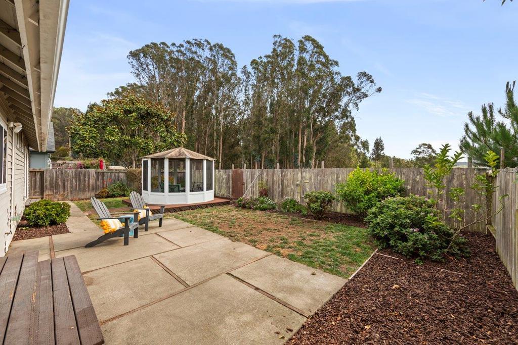 200 Coral Reef Avenue Property Photo 15