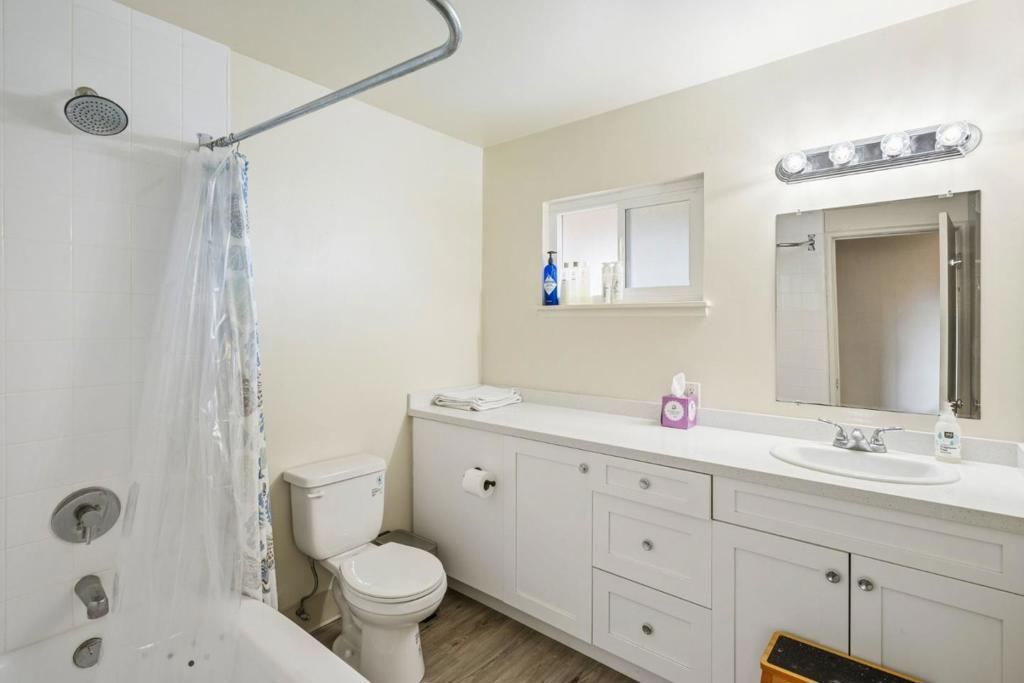 950 Lighthouse Avenue Property Photo 21