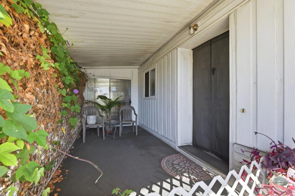 150 Kern Street 86 Property Photo 3