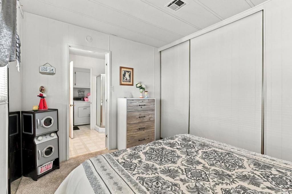150 Kern Street 86 Property Photo 24