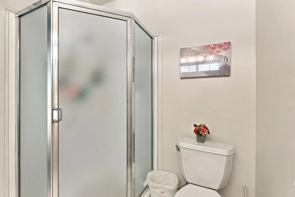 150 Kern Street 86 Property Photo 30