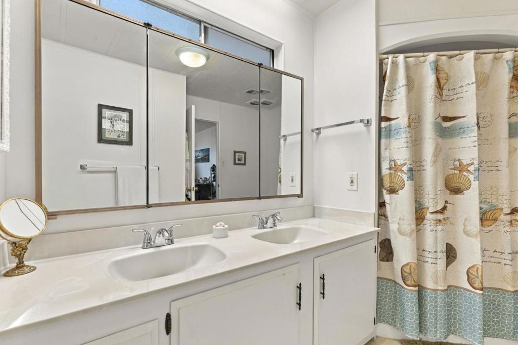 150 Kern Street 86 Property Photo 32