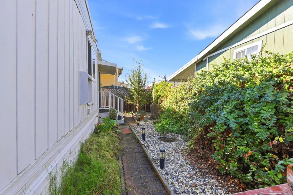 150 Kern Street 86 Property Photo 34