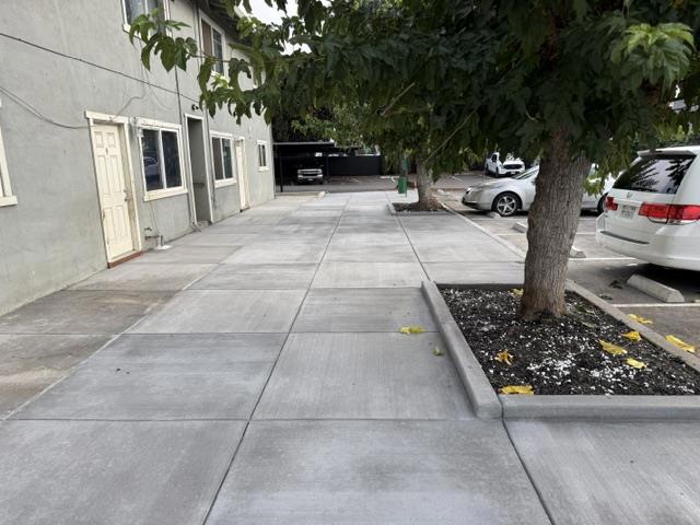 611 E 7th Street Property Photo 11