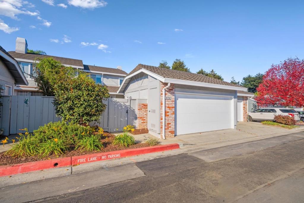 416 Sailfish Drive Property Photo 1