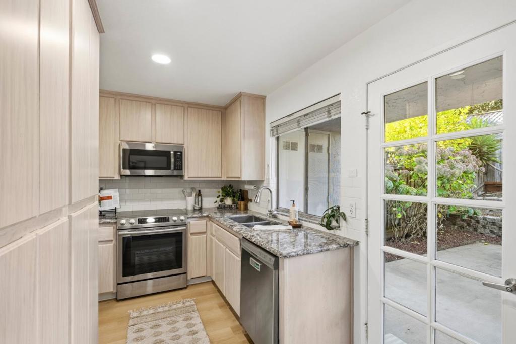 416 Sailfish Drive Property Photo 13
